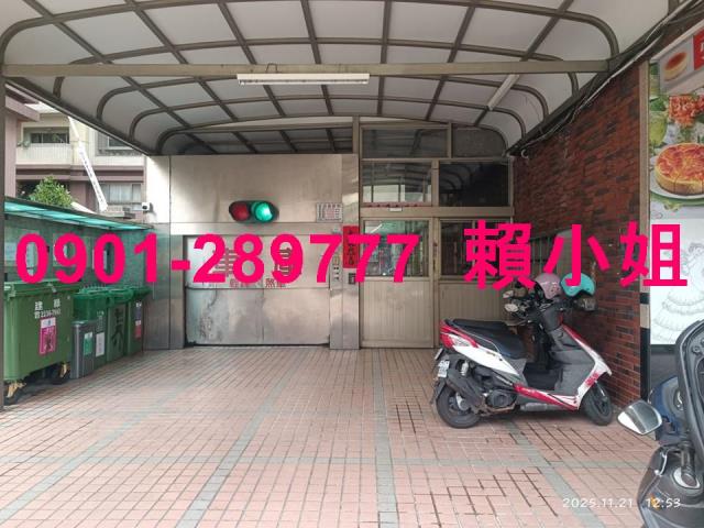 南屯華廈法拍-4